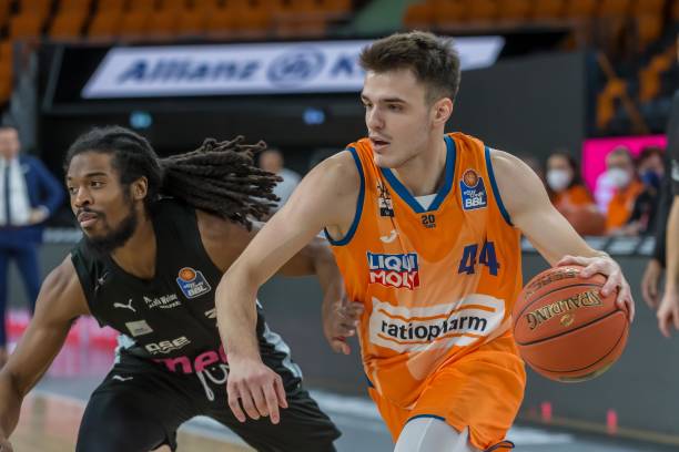 动员高高起 动员高高起